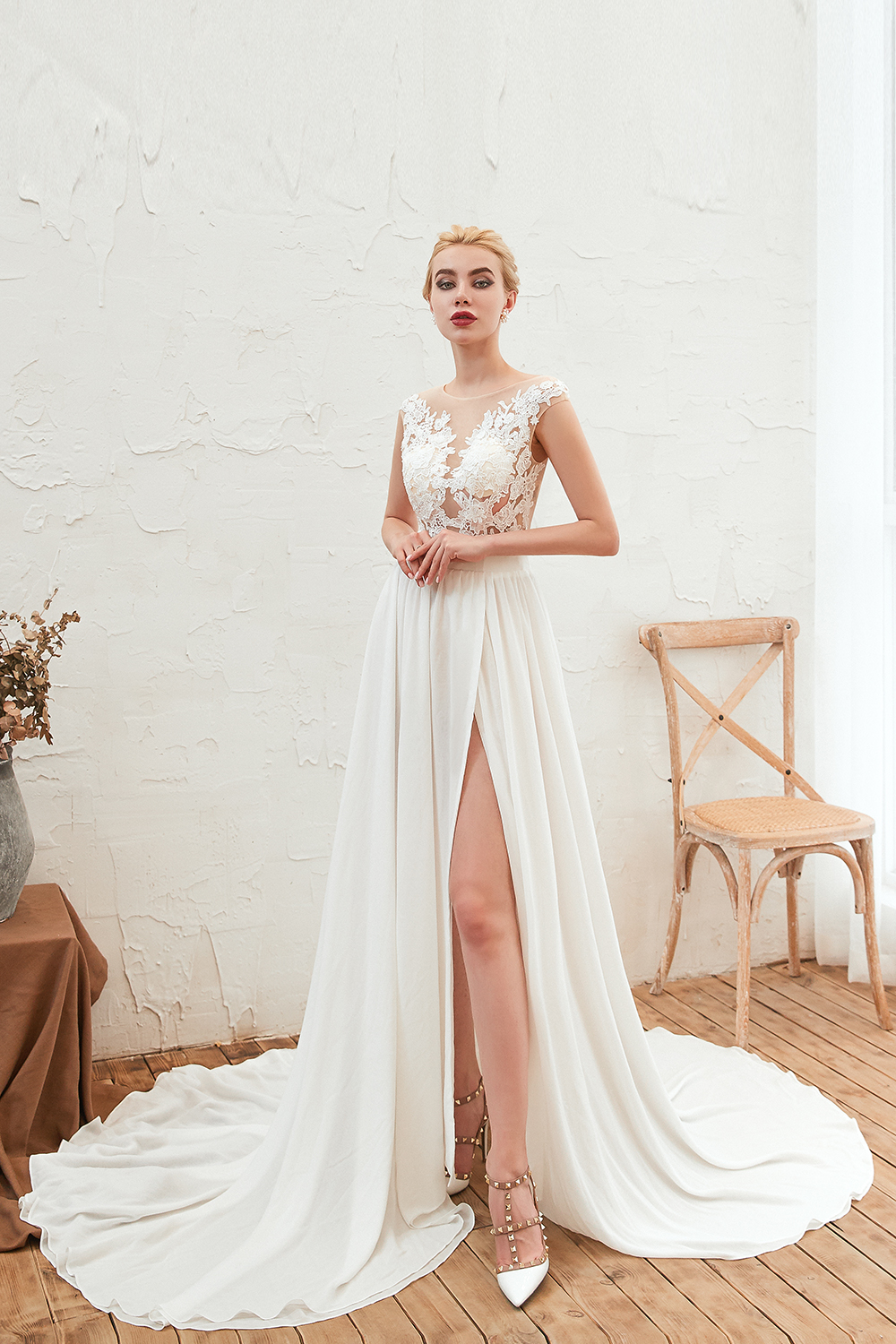 A-line Jewel Neck Half-Sleeves Chapel Train Tulle Bridal Gown With Lace 8
