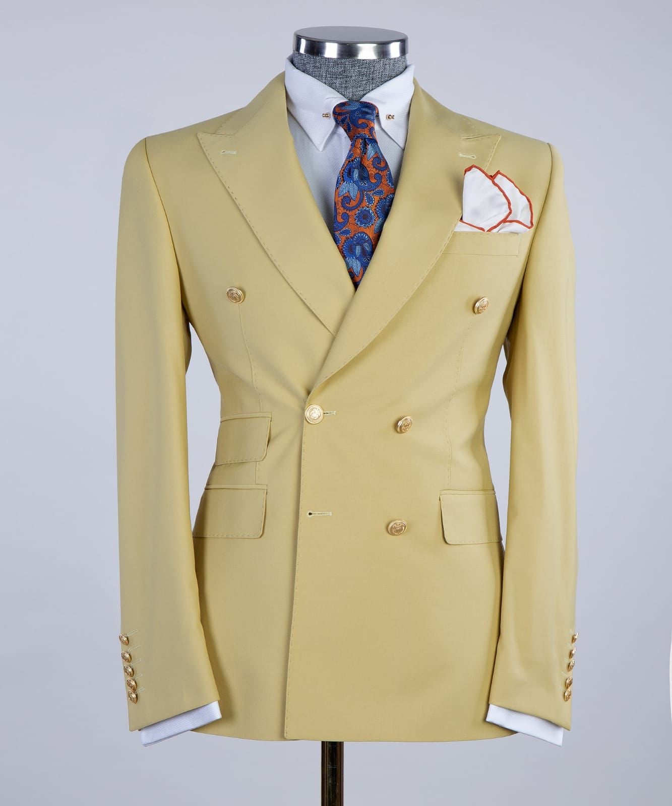 Yellow Double Breasted Prom Suit with Peaked Lapel 4
