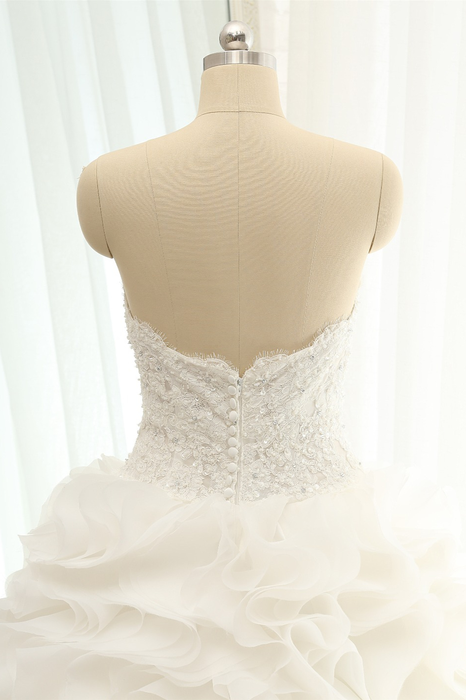 A-line Sweetheart Neck Court Train Tulle Bridal Attire With Appliques 4