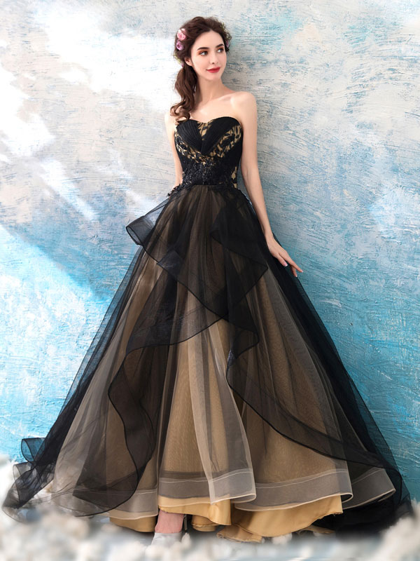 Sleeveless Sweep / Brush Train Lace Wedding Gown With Lace 3