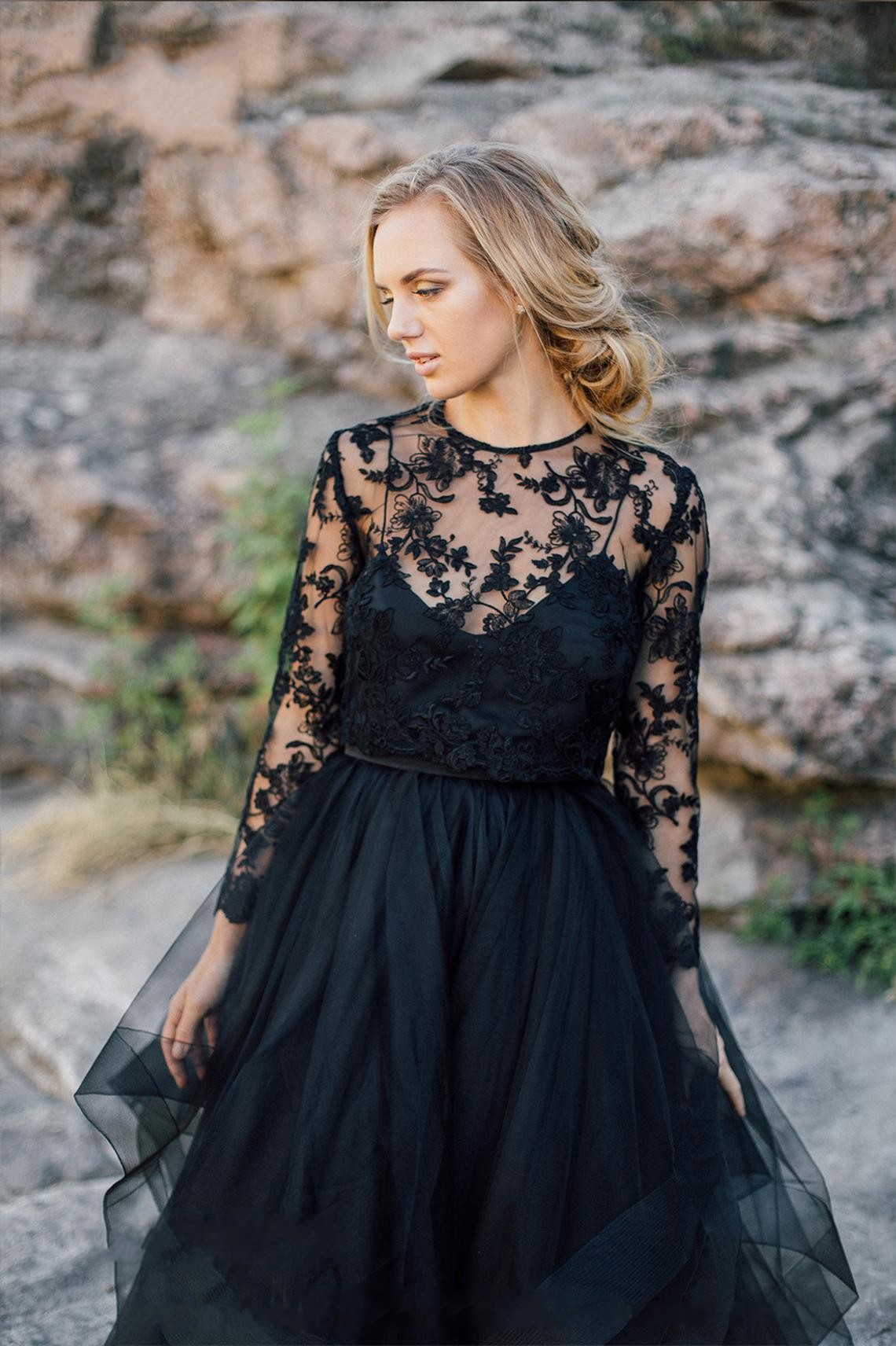 A-line Jewel Neck Long Sleeves Floor-length Tulle Wedding Dress With Lace 3