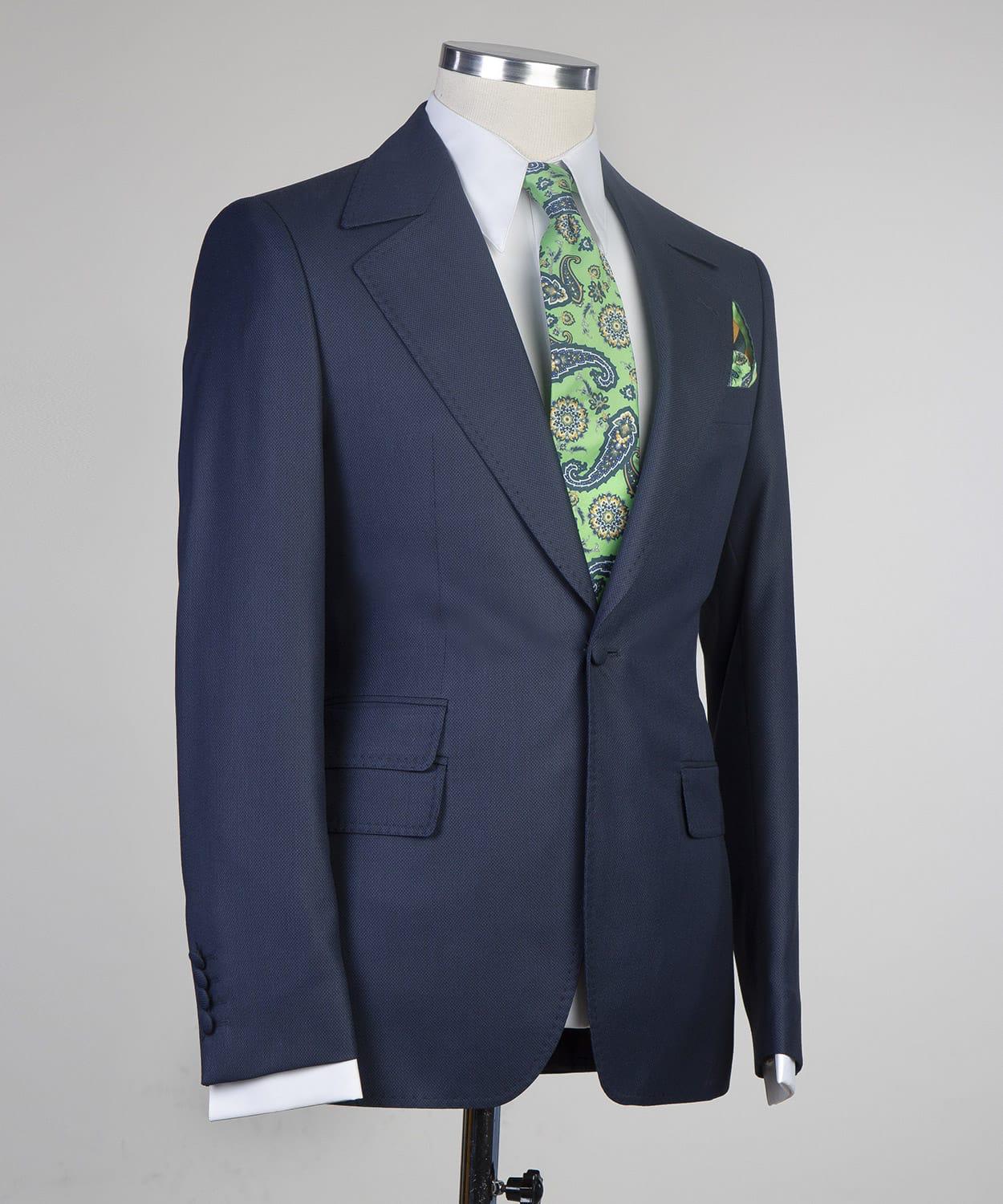 Navy Three Pieces Men Suit with Peaked Lapel 4