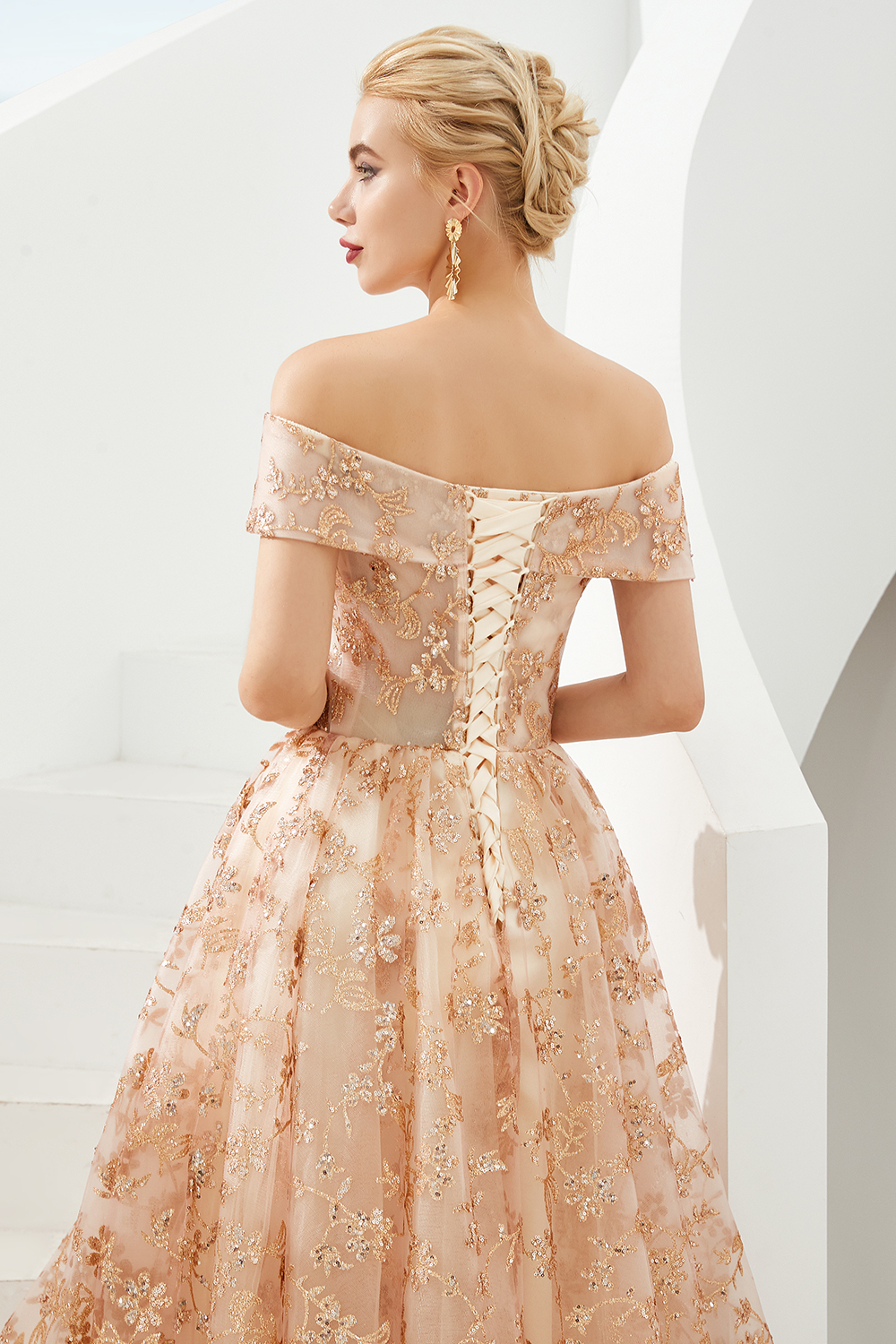 Ball Gown Off-the-shoulder Cap Sleeves Sweep / Brush Train Tulle Formal Dress With Sequins 2
