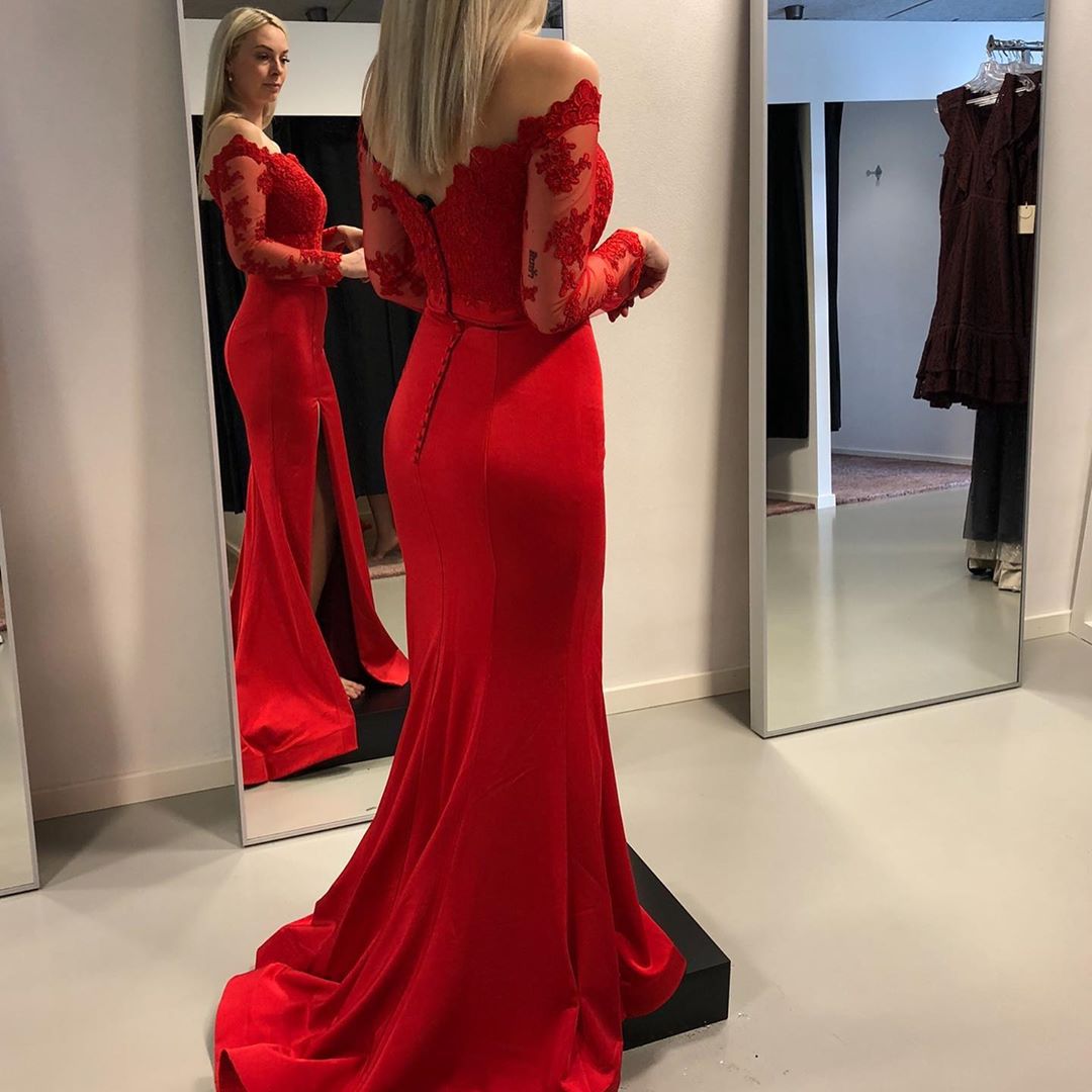 Mermaid Off-the-shoulder Long Sleeves Floor-length Stretch Satin Formal Dress With Ribbons 3