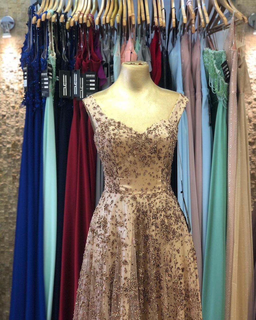 A-line Sweetheart Neck Sleeveless Floor-length Evening Gown With Ruffles 4