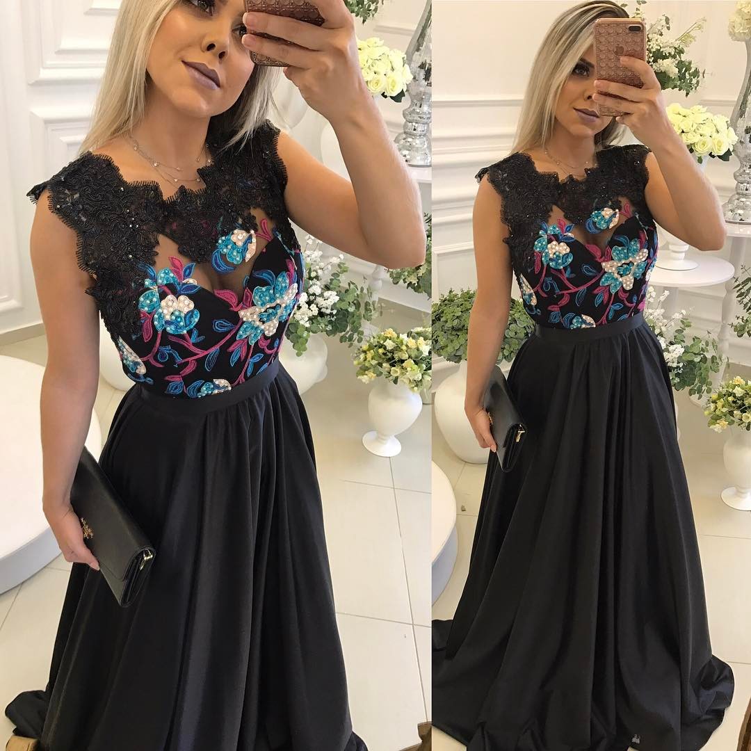 A-line Bateau Neck Sleeveless Floor-length Evening Gown With Flower(s) 2