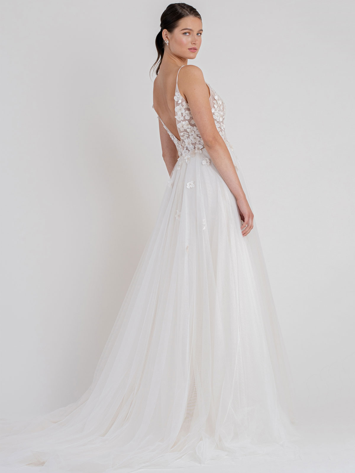 A-line Straps V-neck Sleeveless Chapel Train Lace Wedding Gown With Lace 4