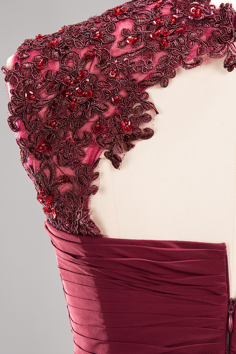 A-line Jewel Neck Sleeveless Knee-length 100D Chiffon Bridesmaid Dress With Appliques 40