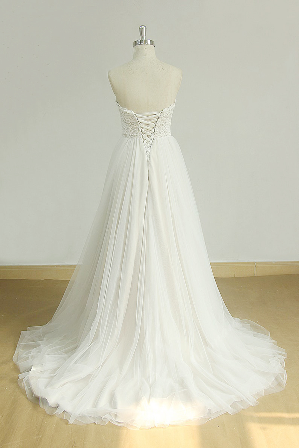 A-line Strapless Sleeveless Floor-length Tulle Wedding Gown With Lace 2