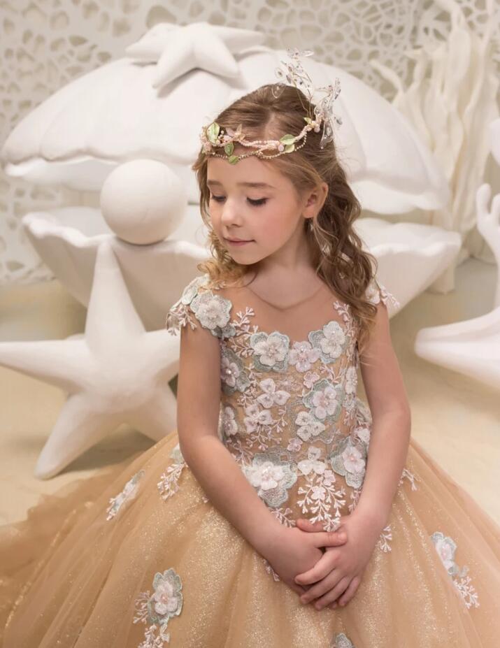 Jewel Neck Cap Sleeves Flower Girl Dress With Lace 3