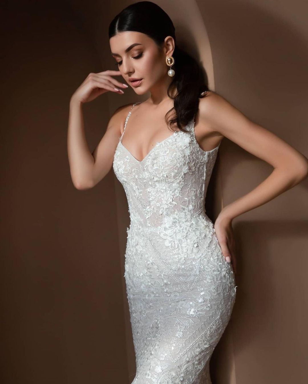 Mermaid Sweetheart Neck Long Sleeves Sweep / Brush Train Lace Wedding Gown With Lace 4
