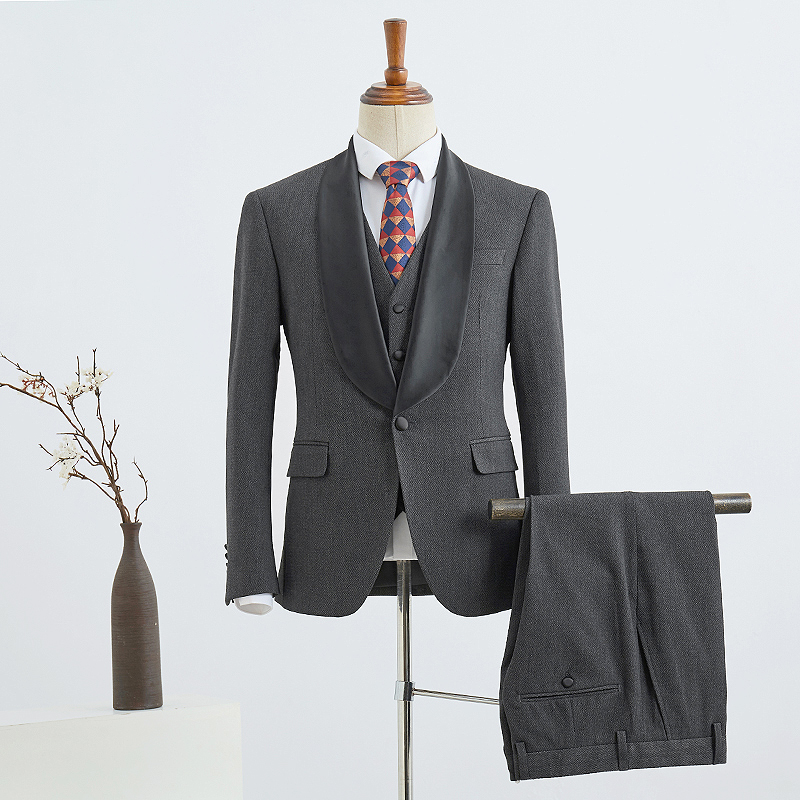 Dark Gray 3 Pieces Slim Fit Wedding Suit For Grooms 2