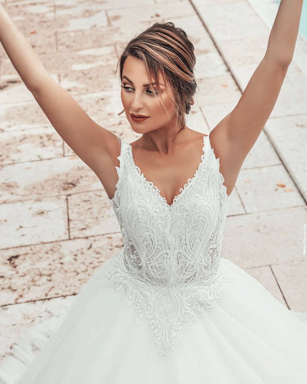 A-line Spaghetti Straps Sleeveless Sweep / Brush Train Tulle Wedding Gown With Ruffles 3