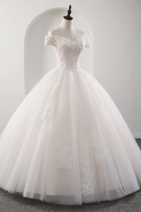 Ball Gown Off-the-shoulder Floor-length Tulle Wedding Dress With Appliques 3