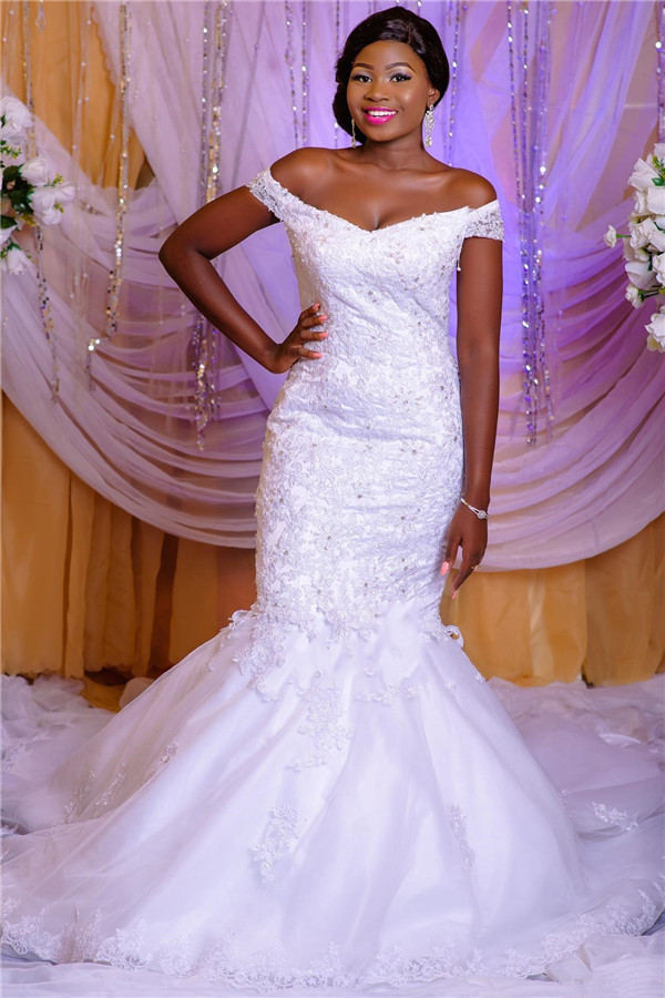 Mermaid Off-the-shoulder Sleeveless Chapel Train Tulle Bridal Dress With Appliques 3