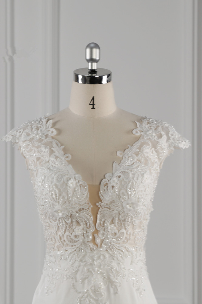 Mermaid V-neck Sleeveless Floor-length Tulle Bridal Attire With Lace 4