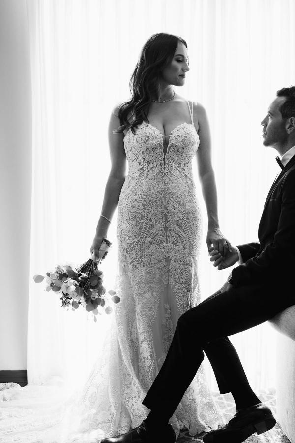 Mermaid Spaghetti Straps Sleeveless Chapel Train Lace Wedding Gown With Appliques 3