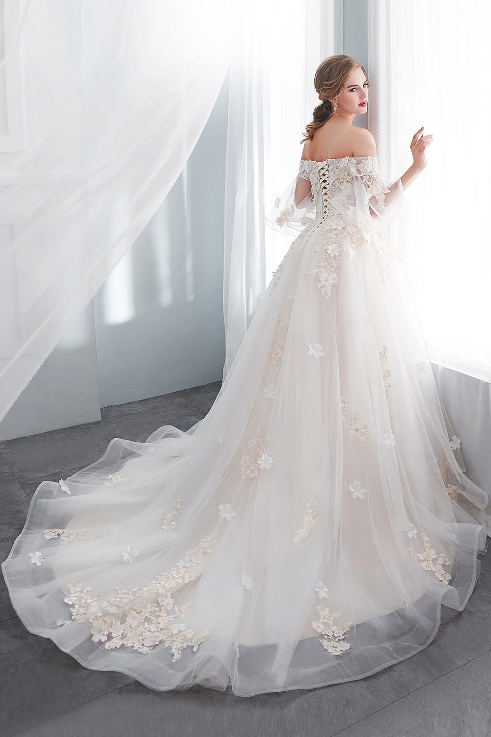 A-line Off-the-shoulder Cap Sleeves Chapel Train Tulle Bridal Attire With Appliques 2