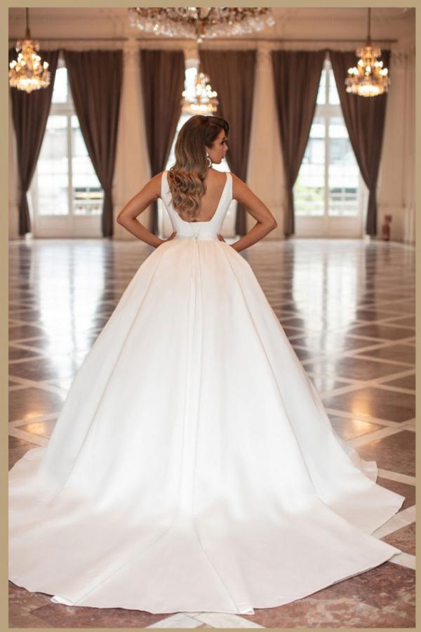 Ball Gown Straps Sleeveless Sweep / Brush Train Satin Bridal Gown With Lace 2