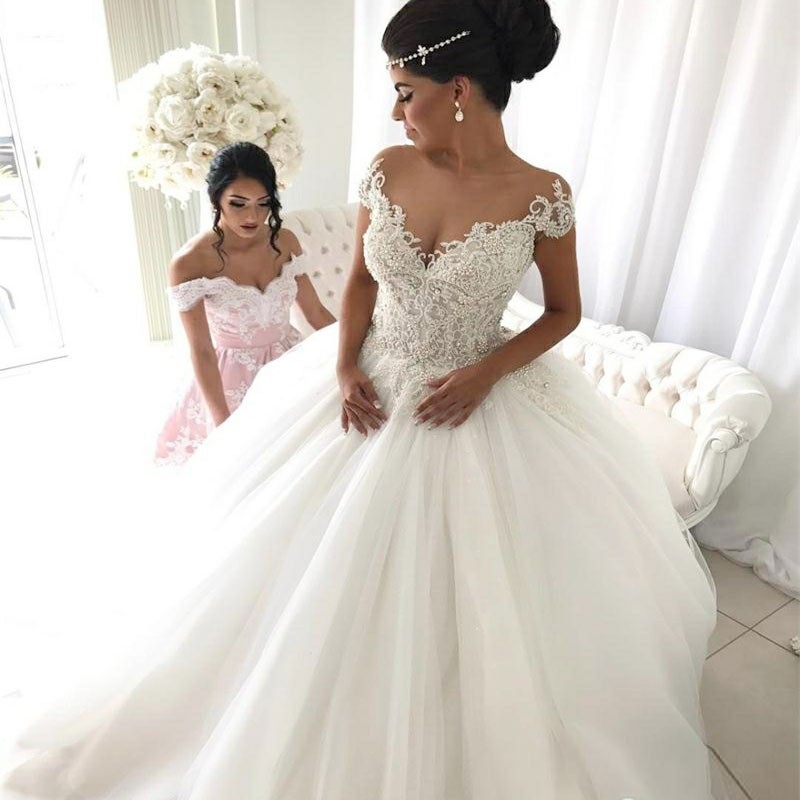 Ball Gown V-neck Sleeveless Sweep / Brush Train Tulle Wedding Gown With Lace 2