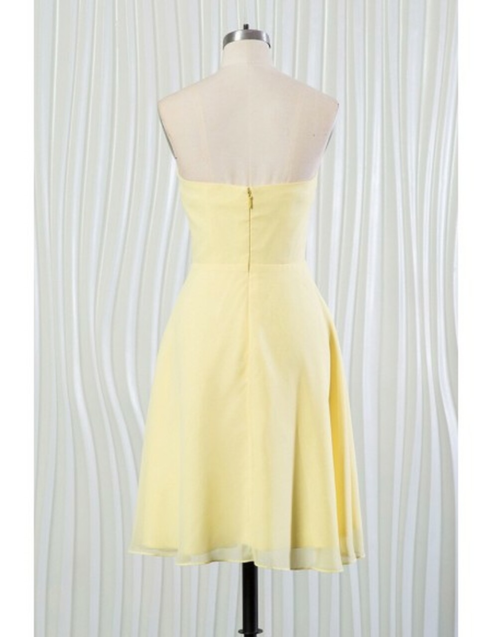 A-line Sweetheart Neck Sleeveless Mini Bridesmaid Dress 2