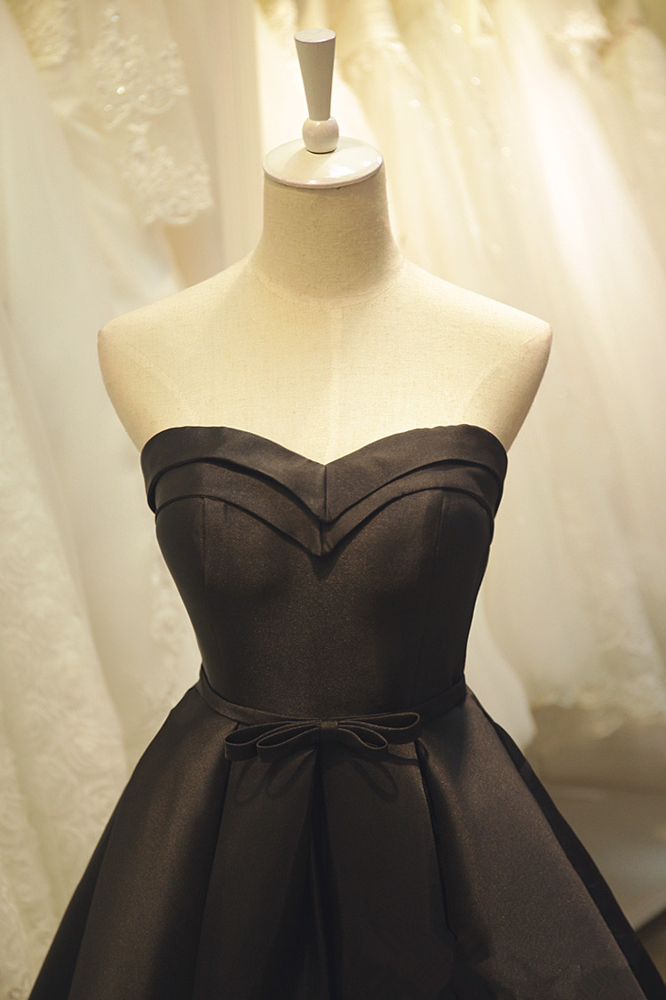 A-line Sweetheart Neck Sleeveless Knee-length Homecoming Dress 4