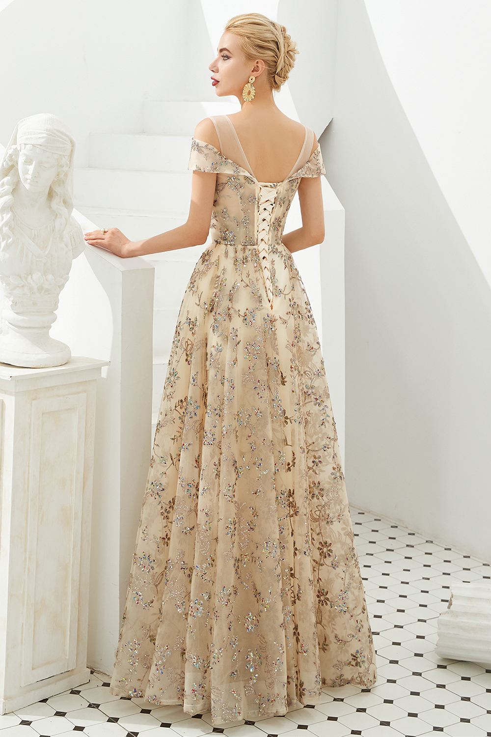 A-line V-neck Cap Sleeves Sweep / Brush Train Tulle Evening Dress With Sequins 2