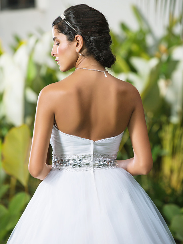 Ball Gown Sweetheart Neck Sleeveless Floor-length Tulle Wedding Gown With Beading 6
