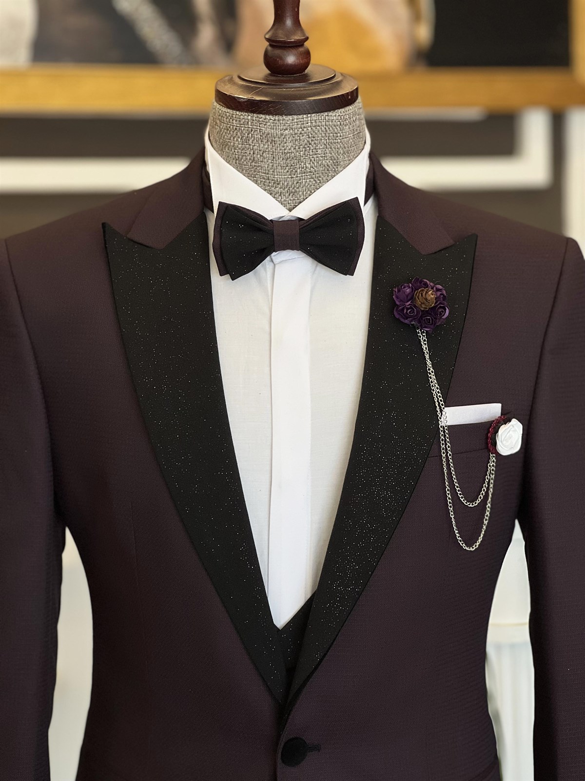 Dark Purple Men Suit With Sparkle Peaked Lapel 3