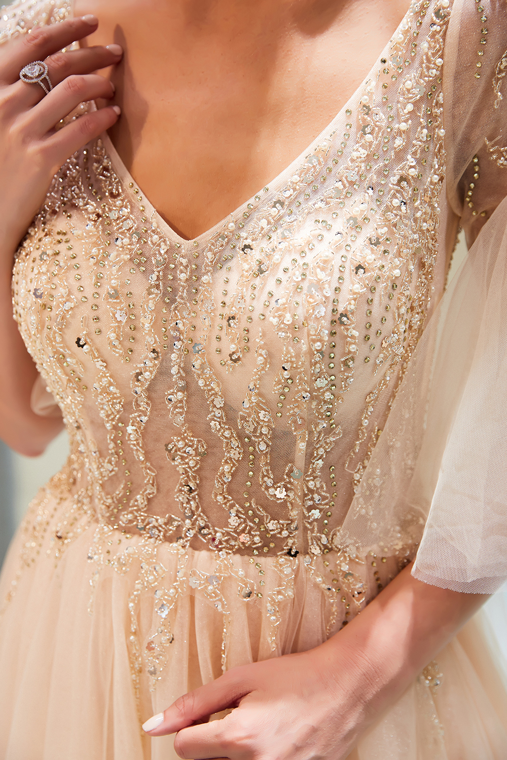 A-line V-neck Half-Sleeves Court Train Tulle Evening Gown With Beading 5