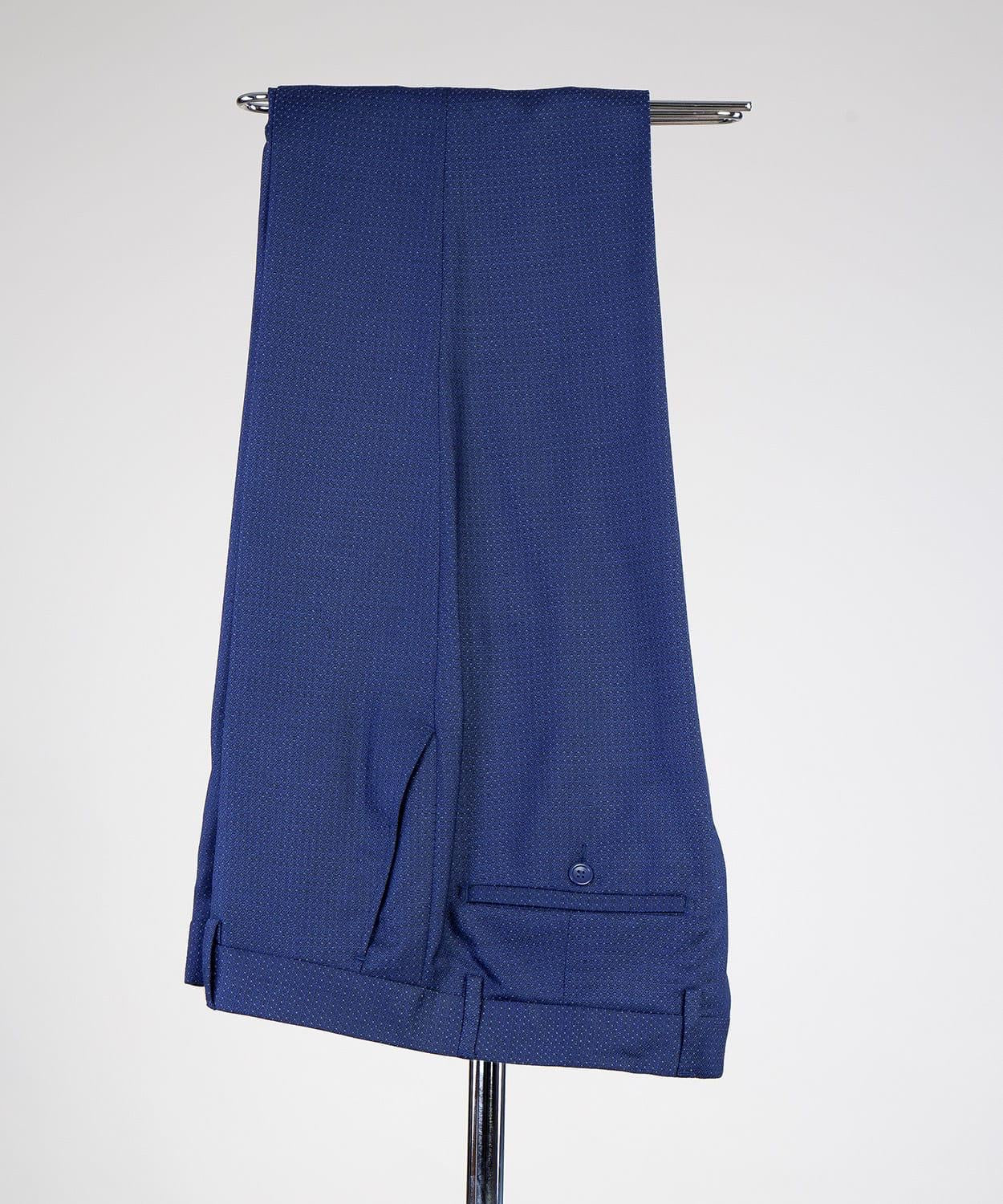 Dark Blue Slim Fit Two Pieces Men Suit with Peaked Lapel 4