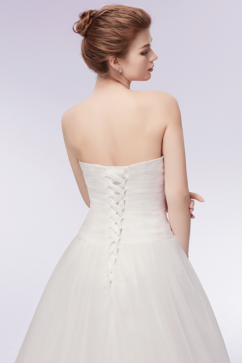 A-line Strapless Sweetheart Neck Sleeveless Chapel Train Tulle Wedding Gown With Feathers 9