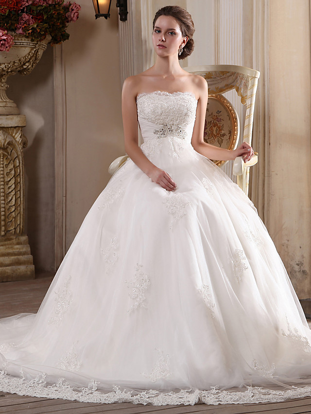 A-line Strapless Sleeveless Tulle Wedding Dress With Chapel Train 4