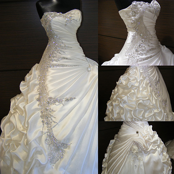 A-line Sweetheart Neck Sleeveless Sweep / Brush Train Wedding Dress With Beading 2