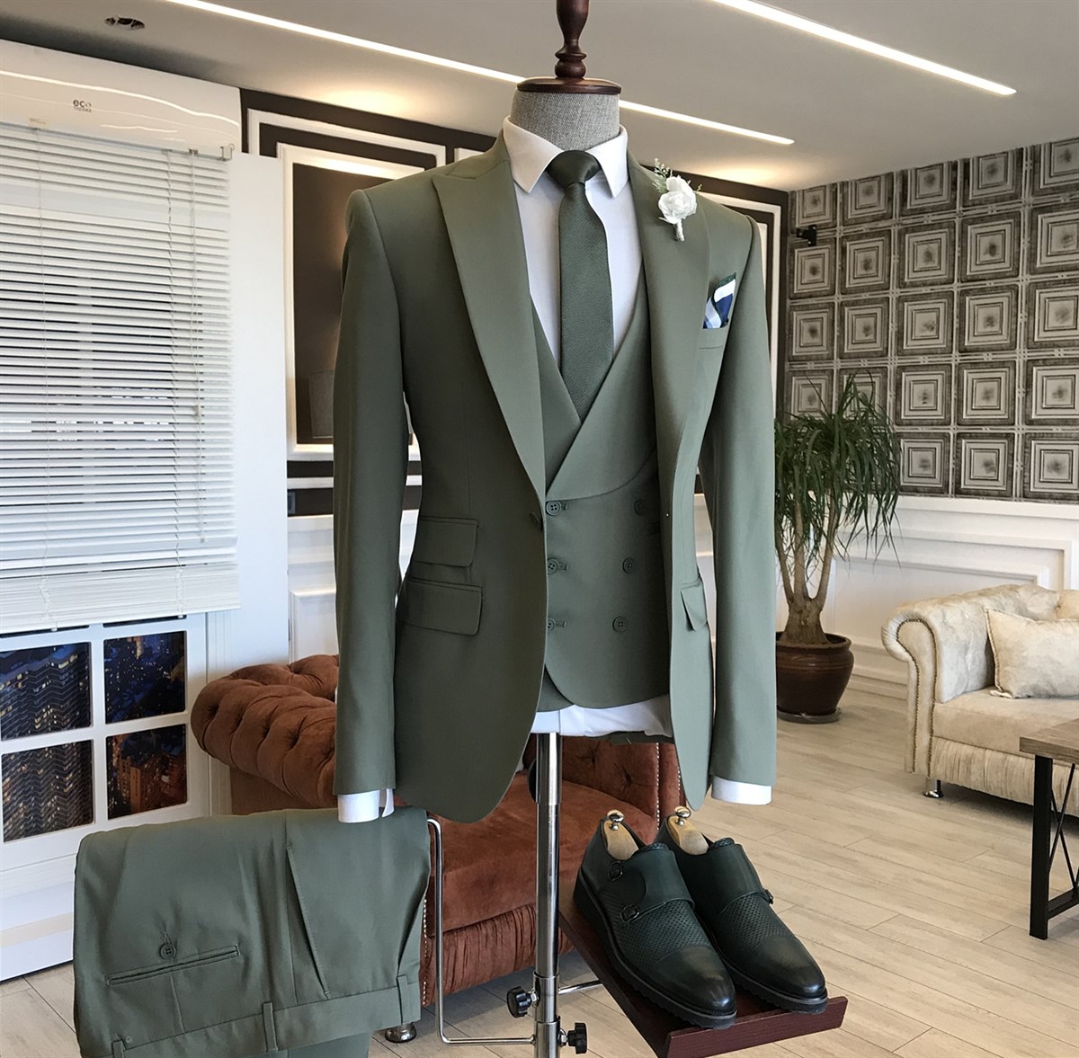 Green Single Breasted Business Suit 2
