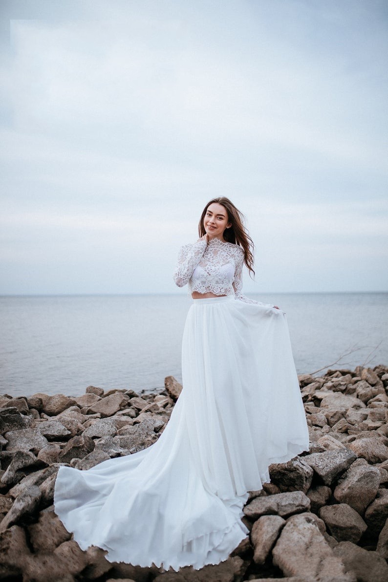 Column Jewel Neck Long Sleeves Sweep / Brush Train 100D Chiffon Bridal Gown With Lace 6