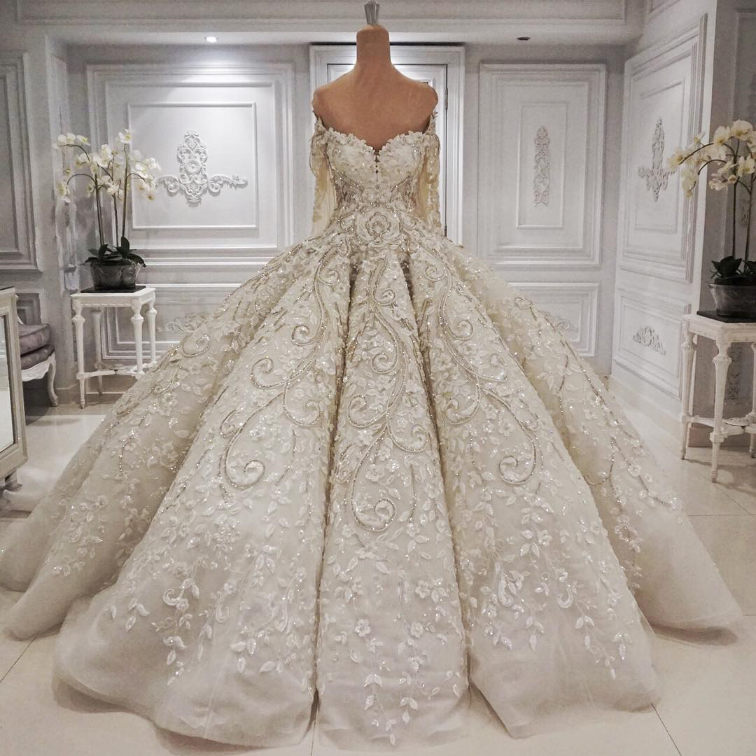 Ball Gown Off-the-shoulder Long Sleeves Chapel Train Bridal Dress With Lace 2