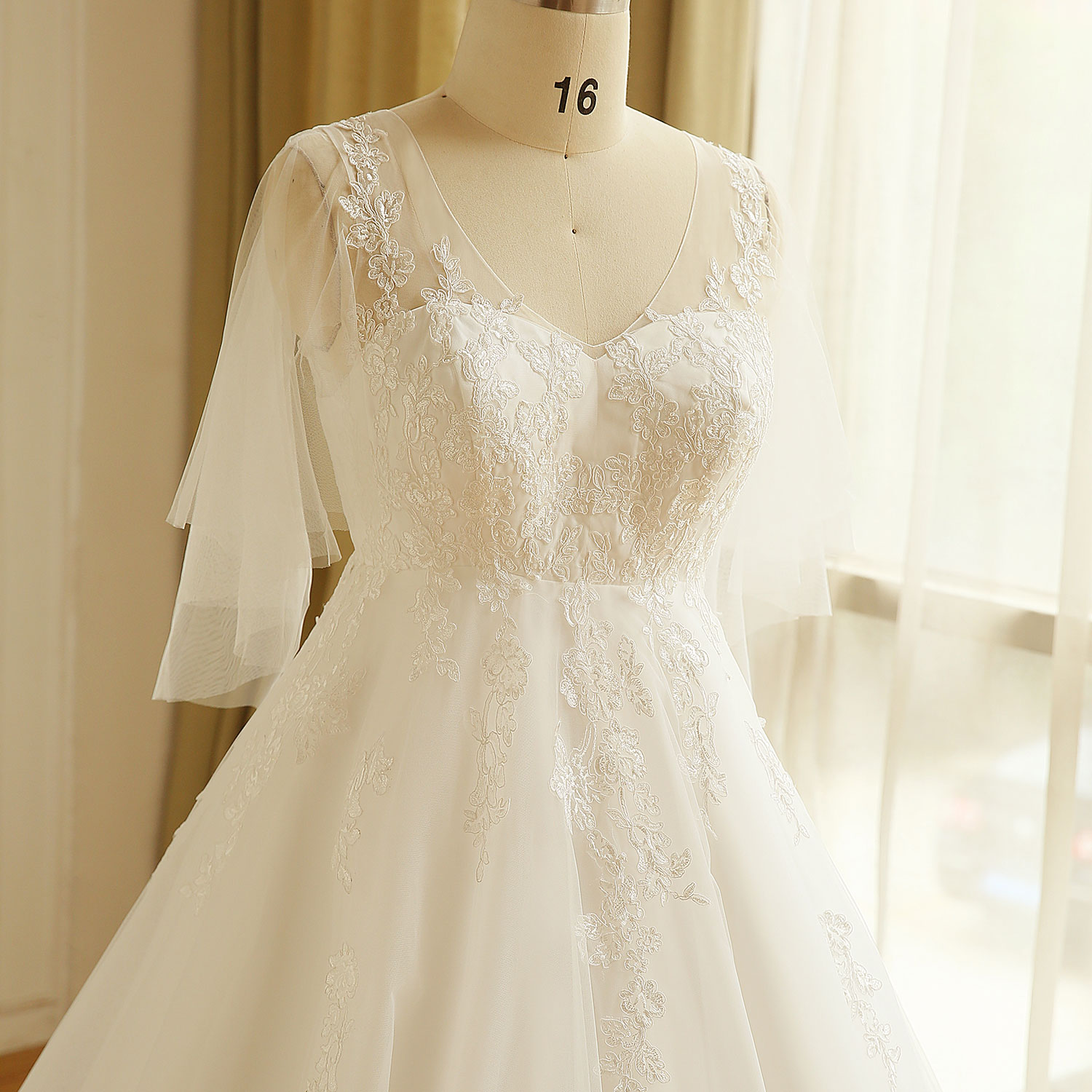 A-line V-neck Half-Sleeves Ankle-length Tulle Bridal Gown With Appliques 3