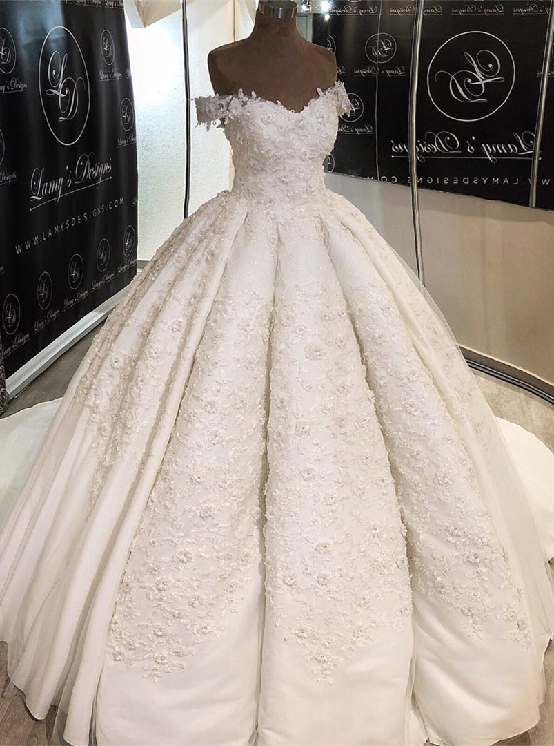 Ball Gown Off-the-shoulder Sweep / Brush Train Wedding Gown With Lace 3
