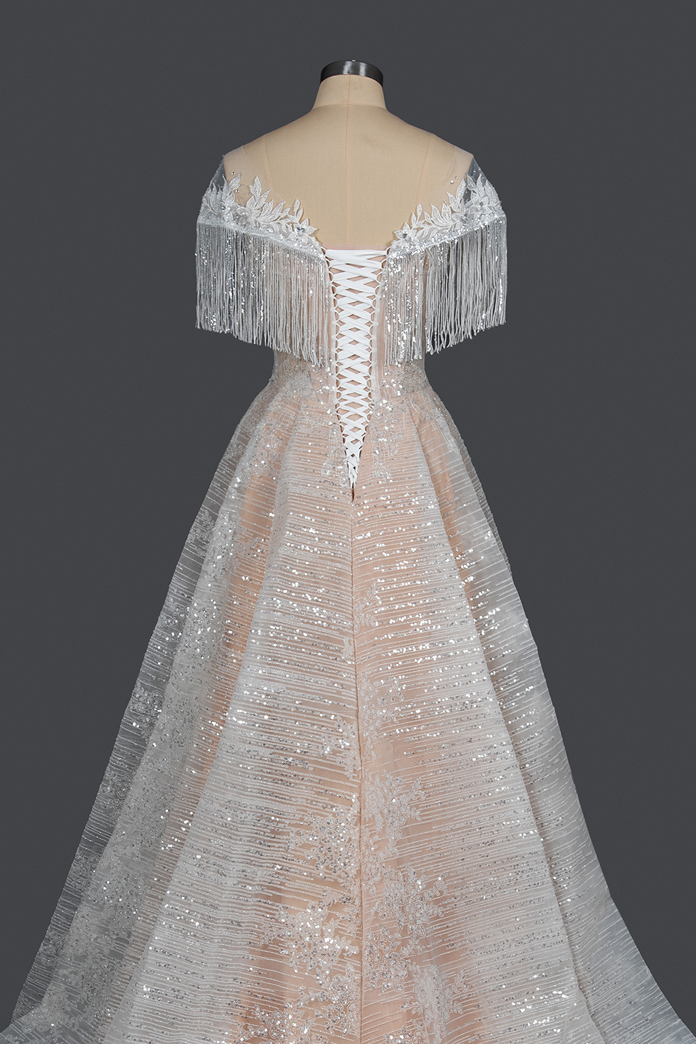 A-line Jewel Neck Short Sleeves Cathedral Train Lace Wedding Gown With Appliques 2