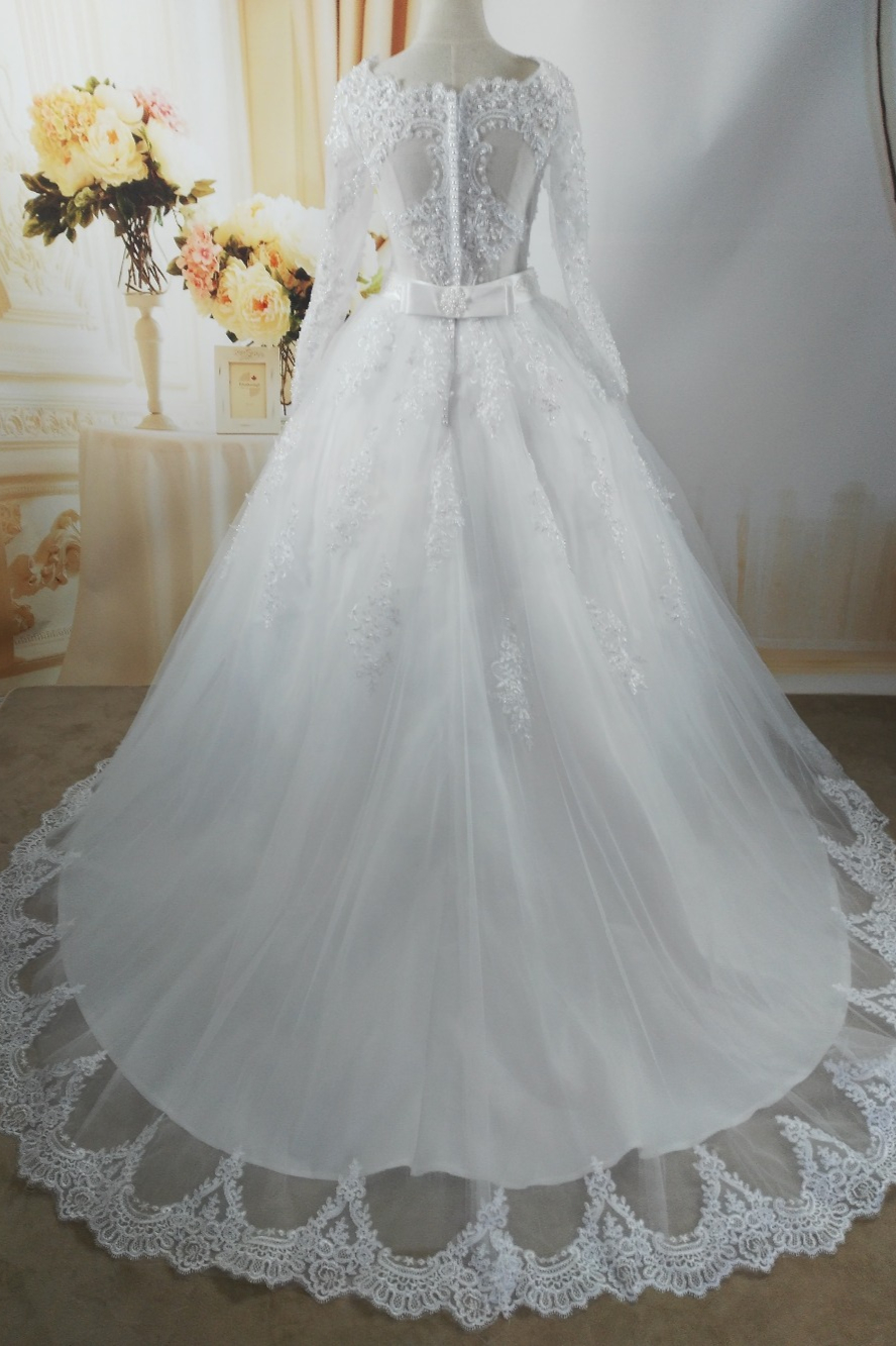A-line Long Sleeves Floor-length Tulle Wedding Dress With Lace 2