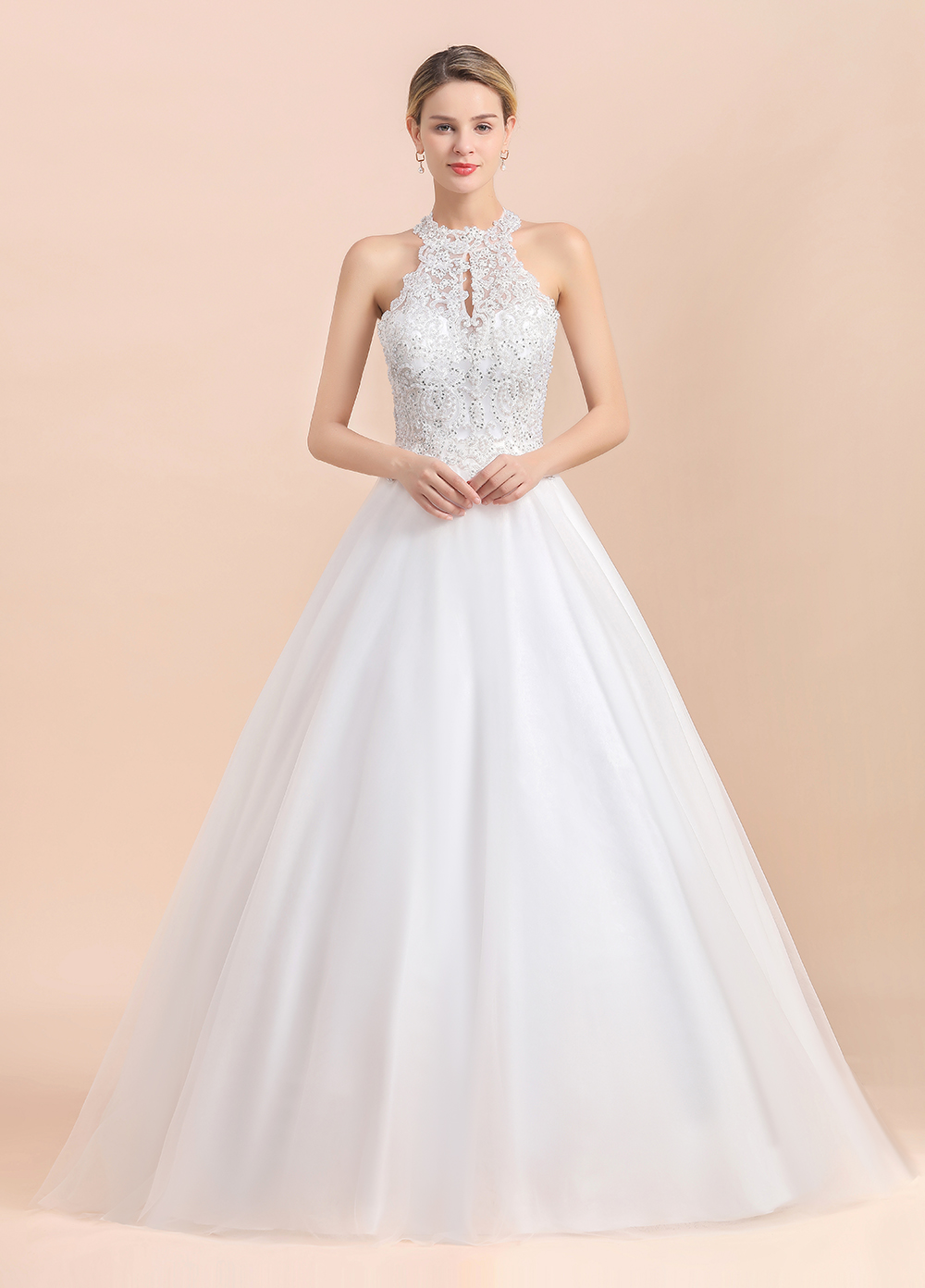 Halter-neck Sleeveless Sweep / Brush Train Tulle Wedding Gown With Lace 2