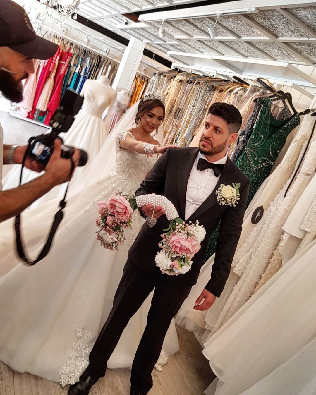 A-line V-neck Long Sleeves Floor-length Tulle Bridal Dress With Lace 6