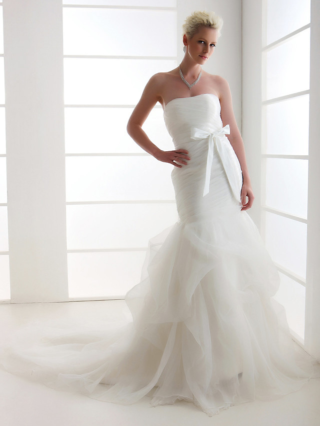 Mermaid Strapless Sleeveless Organza Wedding Gown With Court Train 5