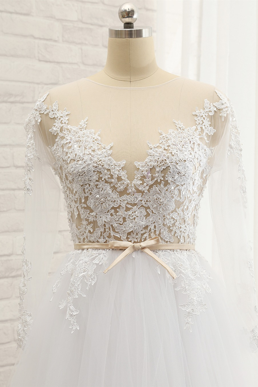 A-line Jewel Neck Long Sleeves Floor-length Tulle Wedding Dress With Appliques 4