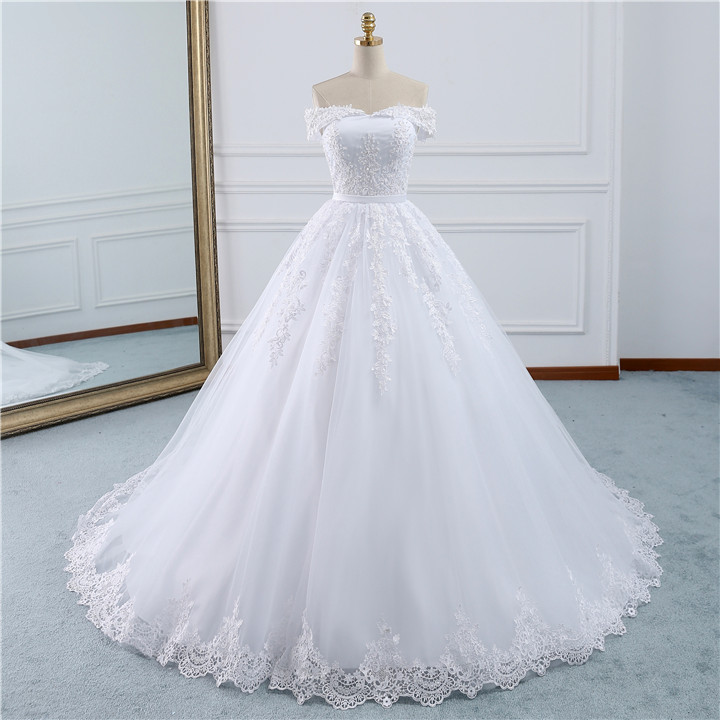 A-line Off-the-shoulder Bateau Neck Floor-length Tulle Wedding Dress With Lace 6