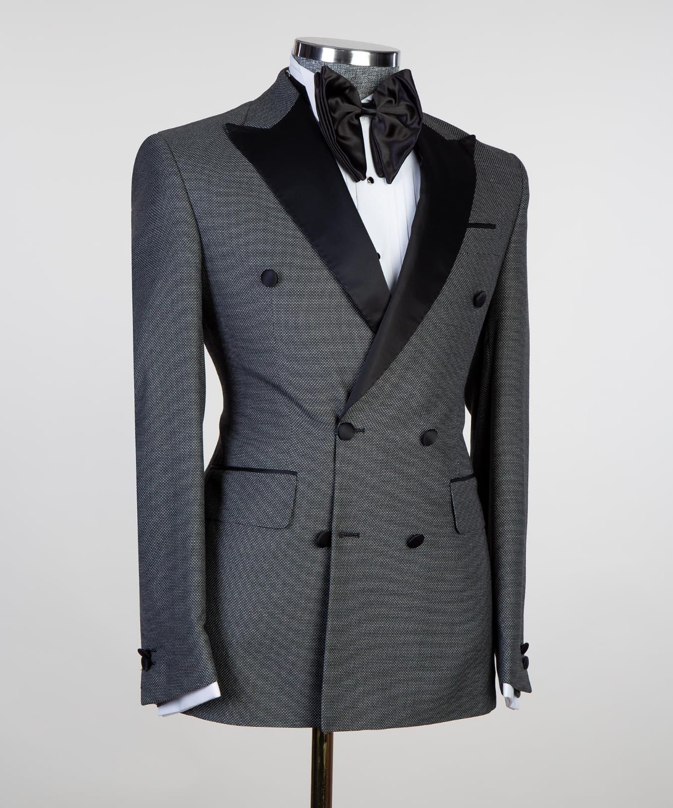 Dark Grey Double Breasted Peaked Lapel Men Suit 2