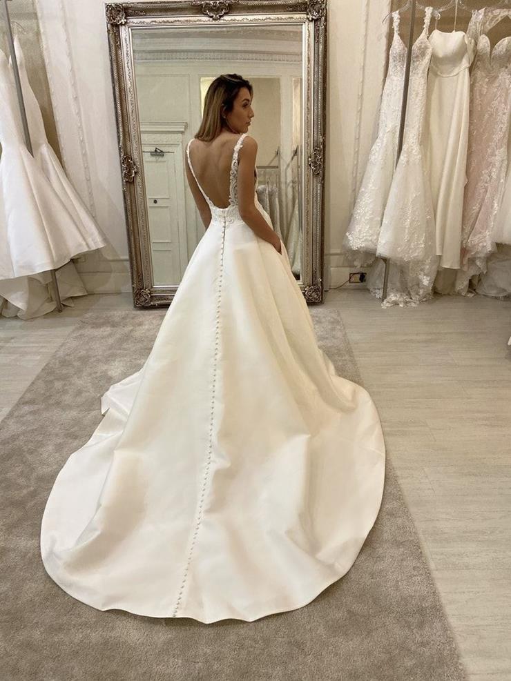 A-line Sleeveless Floor-length Tulle Wedding Gown With Sweep / Brush Train 4
