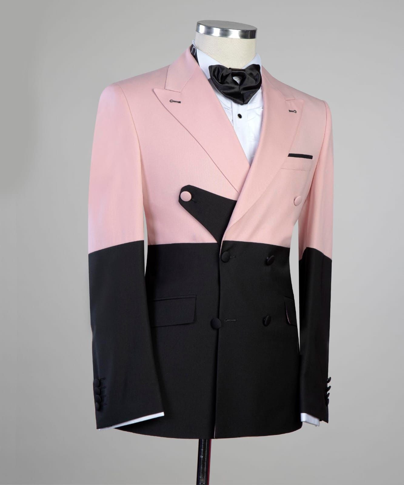 Pink And Black Double Breasted Peaked Lapel Prom Men Suit 2