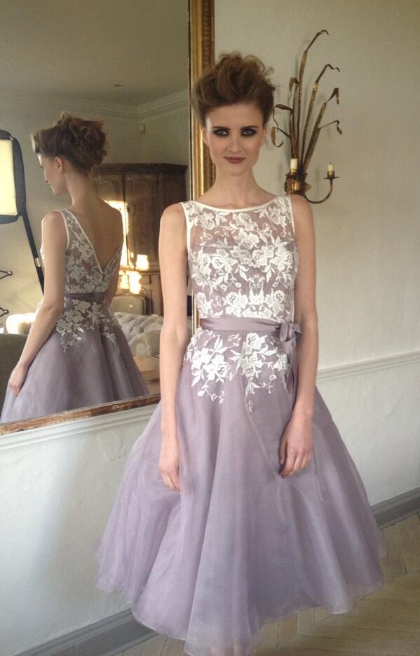 A-line Bateau Neck Sleeveless Tea-length Organza Bridesmaid Outfit With Lace 4